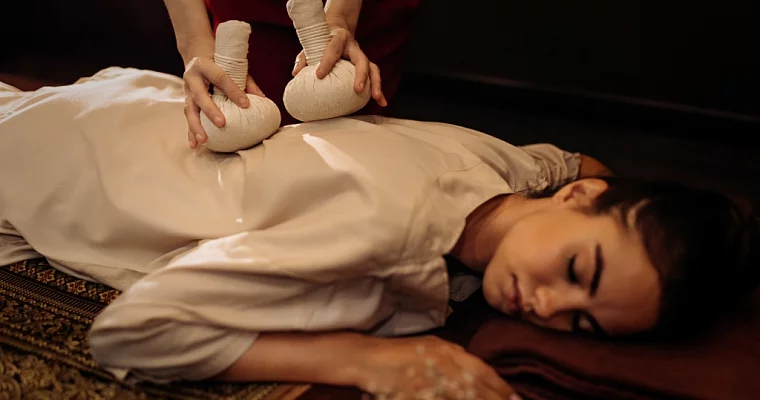 Подарок на Новый год для жены на сумму 25000 рублей