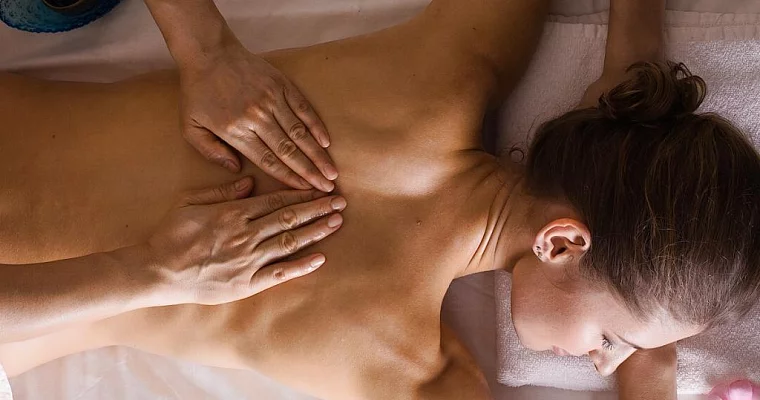 Подарочный сертификат для подруги на Новый год на сумму 5000 рублей