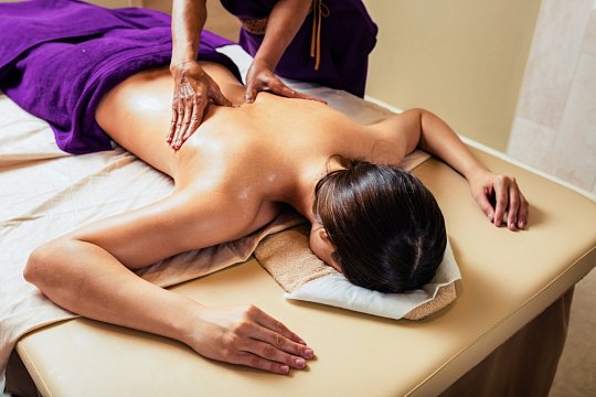 Сертификат на 8 марта маме на сумму 10000 рублей в Royal Thai