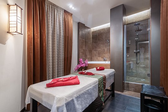 ROYAL THAI BALI на Бутлерова