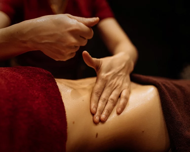 Подарочный сертификат родителям на Новый год на лимфодренажный оил-массаж